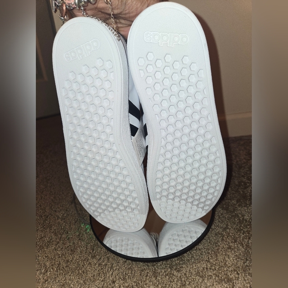 NWT Adidas Grand Court 2.0 Sneakers - Picture 8 of 9